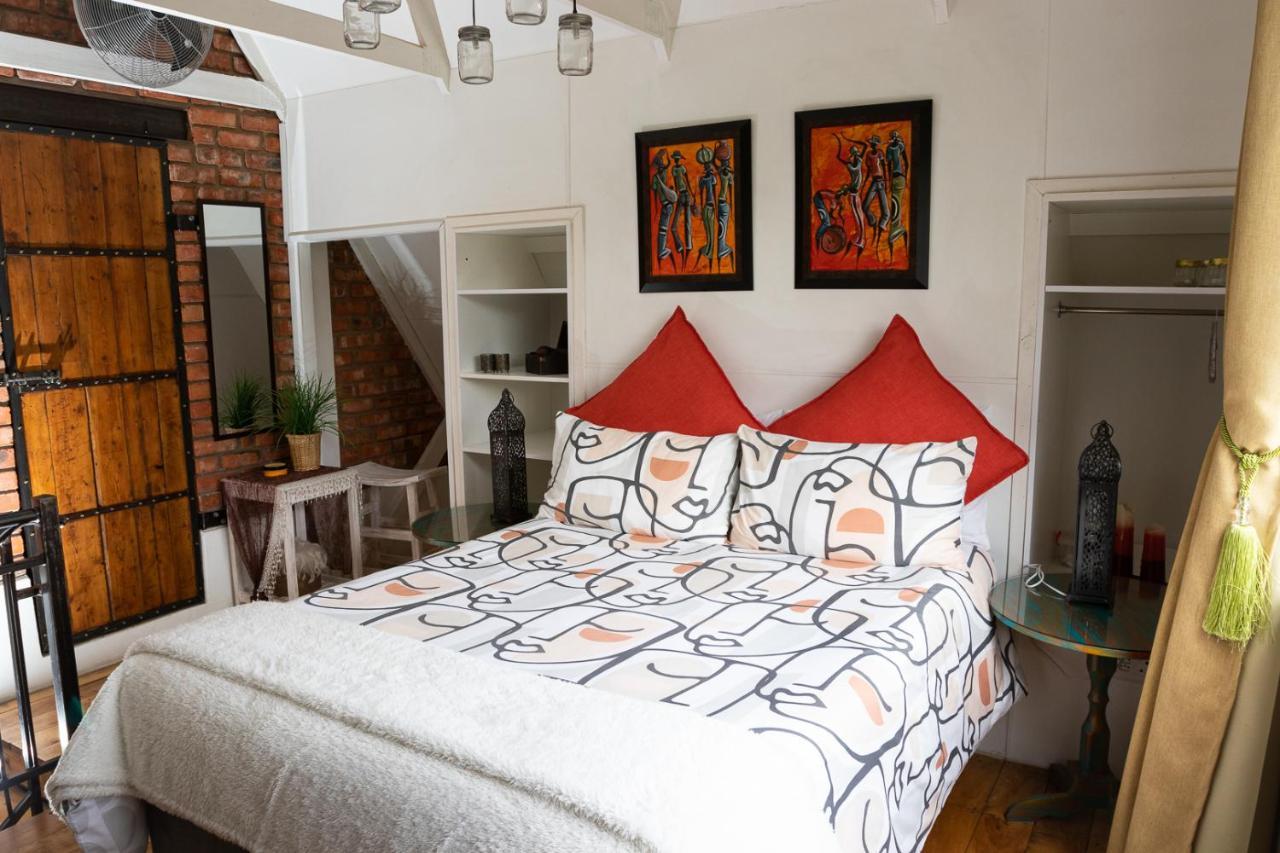 Honeysuckle Clarens Otel Dış mekan fotoğraf